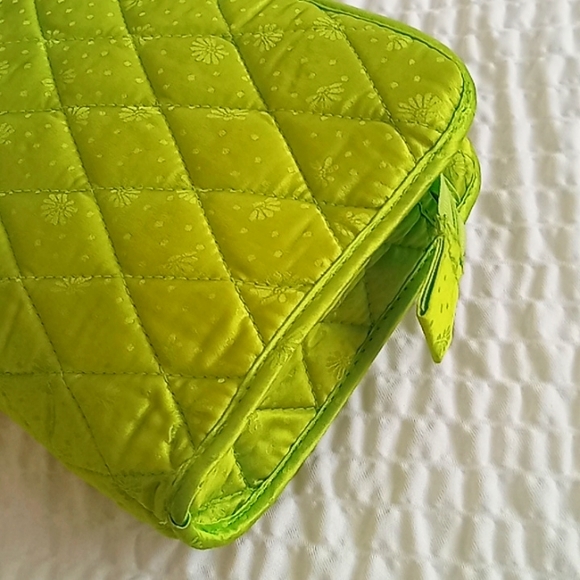 Dana Buchman Toiletry Case - Picture 5 of 10